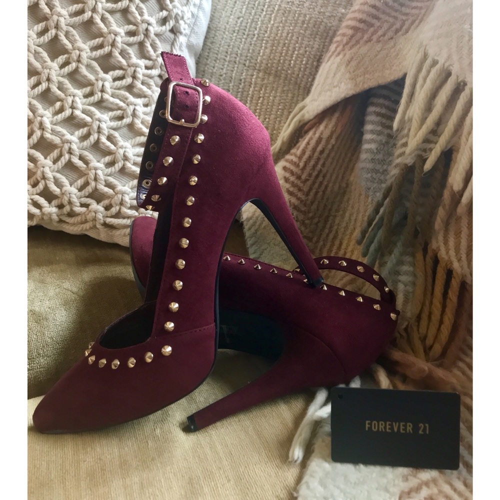 Forever 21 Studded Suede Pumps